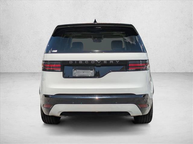 Used 2025 Land Rover Discovery Dynamic SE AWD/4WD image 6