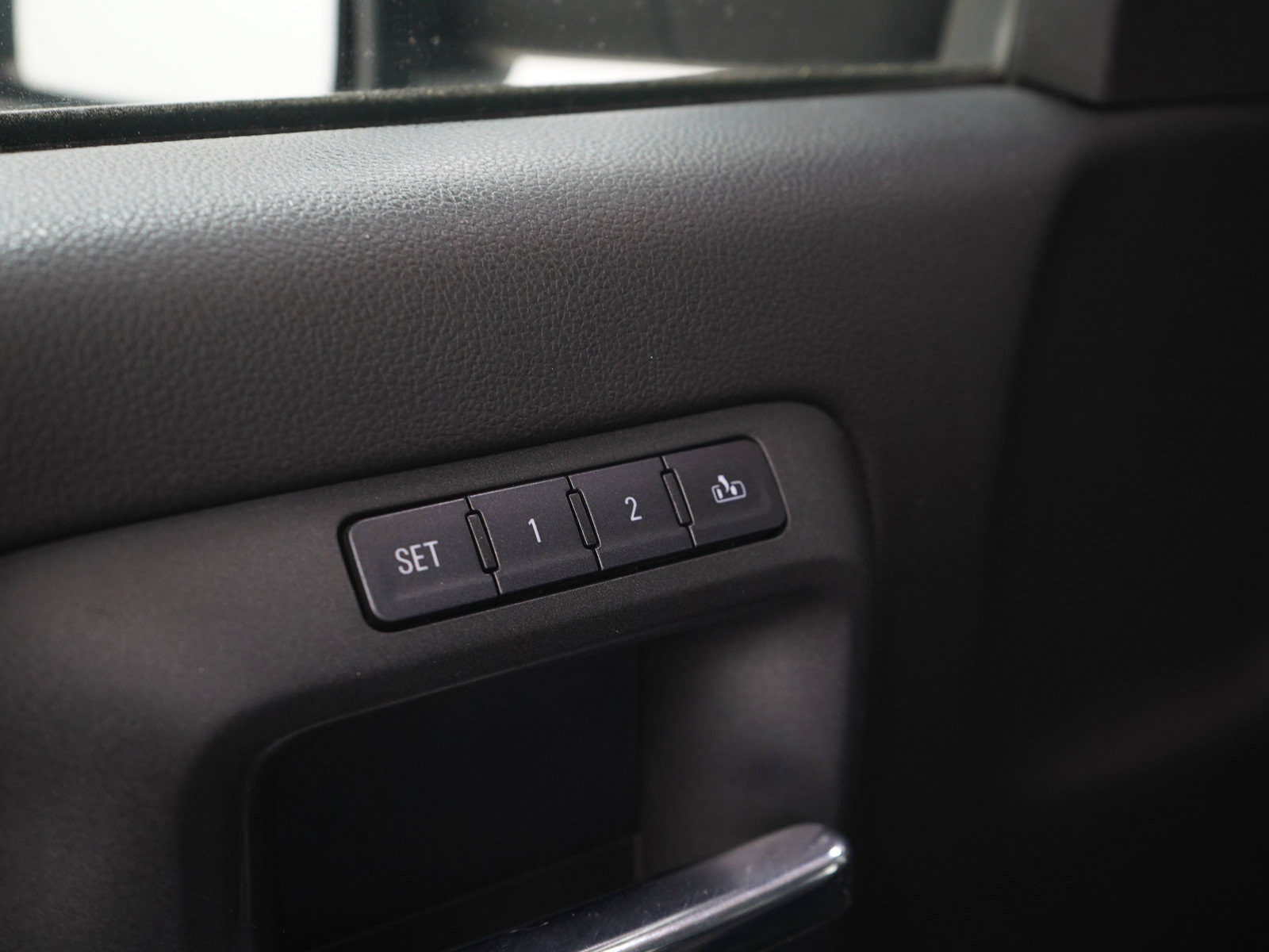 Used 2016 Chevrolet Silverado 2500 LTZ w/ Duramax Plus Package AWD/4WD image 23