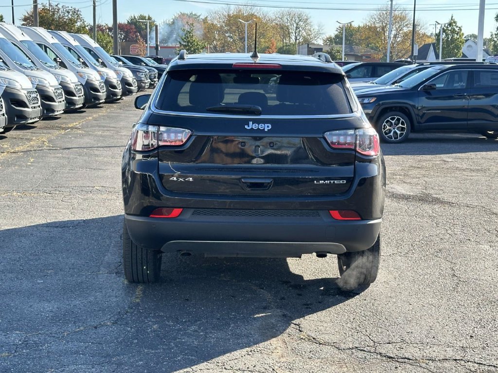 Used 2024 Jeep Compass Limited AWD/4WD image 5