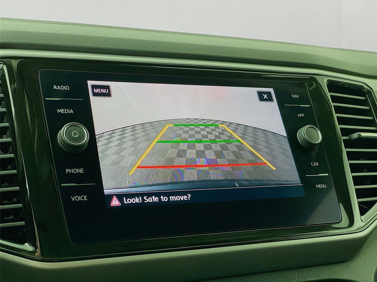 Used 2021 Volkswagen Atlas SEL image 18