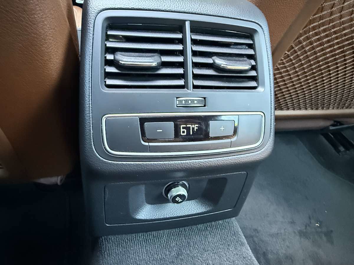 Used 2019 Audi A4 2.0T Premium FWD image 27