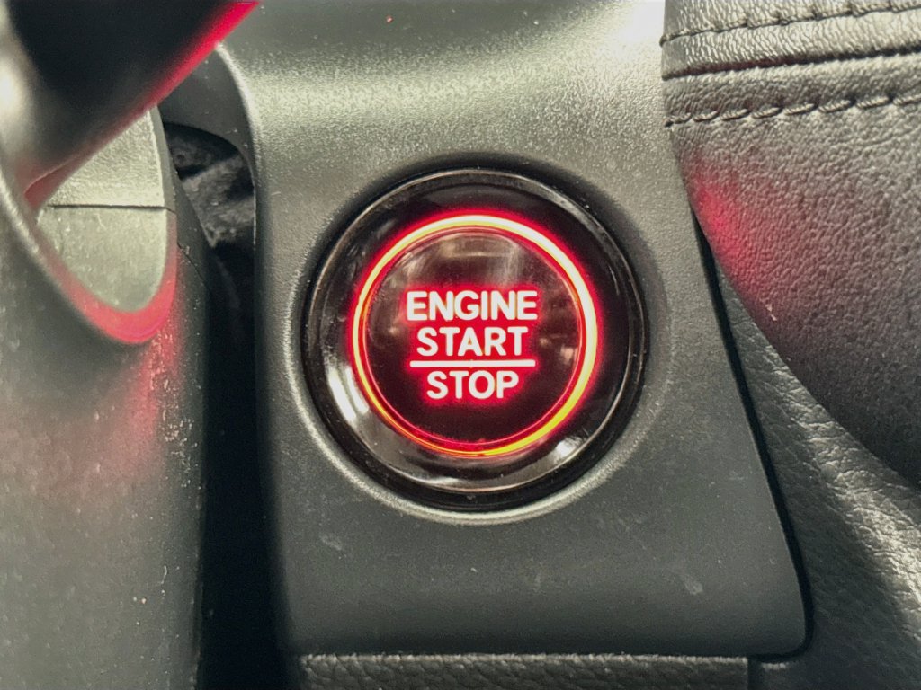 Used 2025 Honda HR-V LX image 29