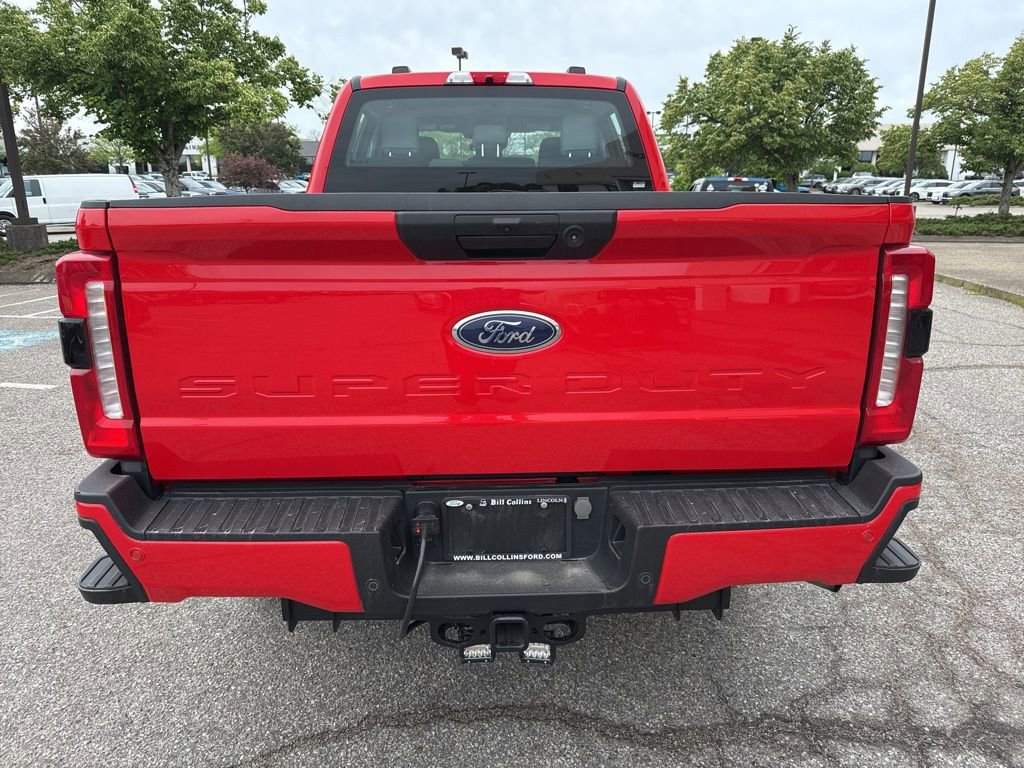 Used 2024 Ford F250 XL w/ STX Appearance Package AWD/4WD image 11