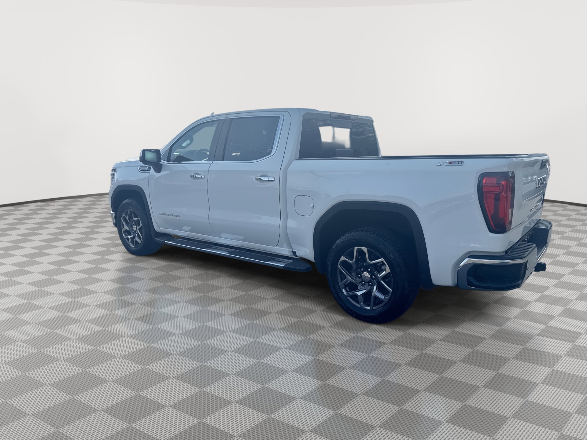 New 2026 GMC Sierra 1500 SLT w/ SLT Premium Plus Package AWD/4WD image 6