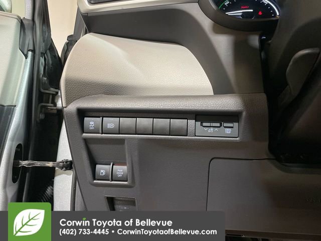 Certified 2024 Toyota Sienna XLE image 20