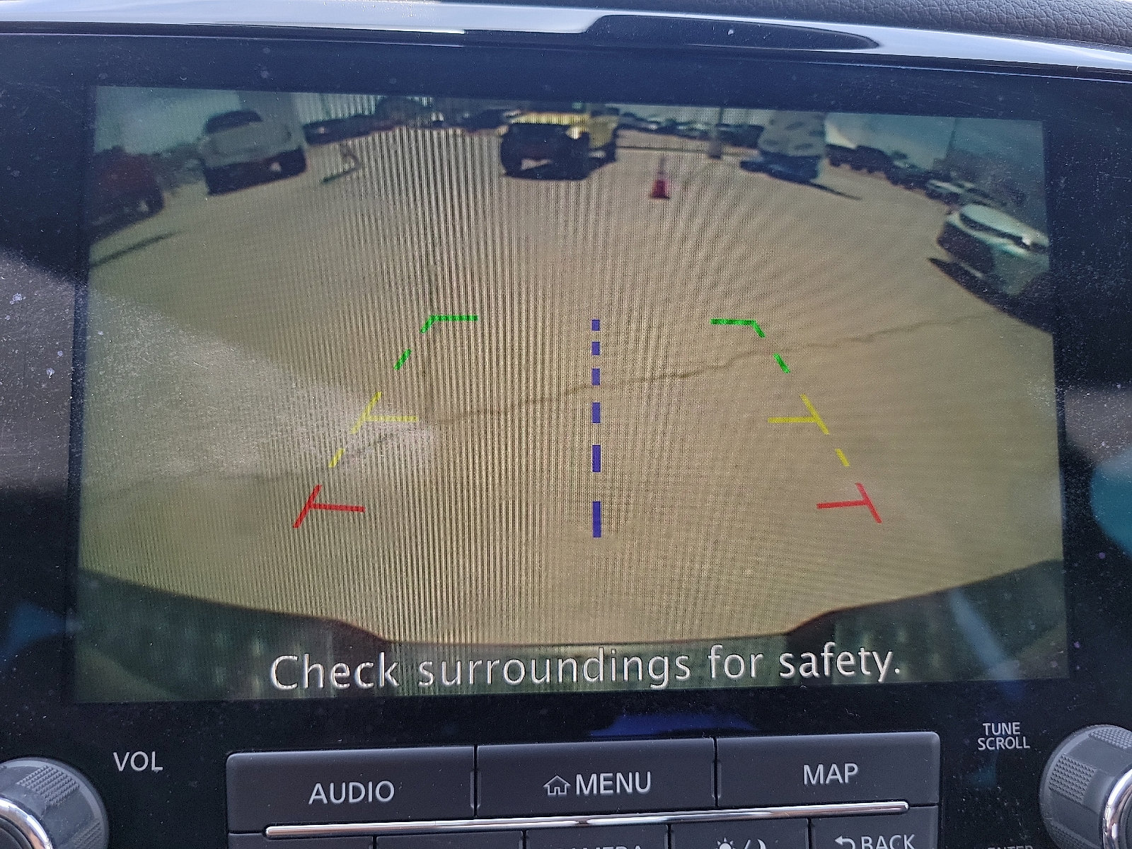 Used 2020 Nissan Titan SV w/ SV Convenience Package image 14