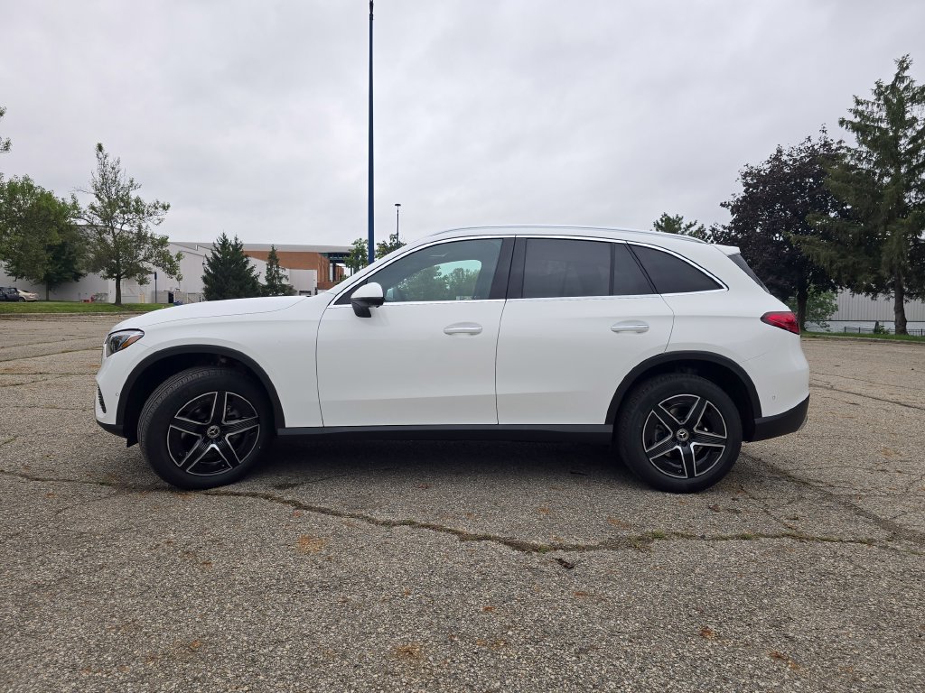 New 2027 Mercedes-Benz GLC 300 4MATIC image 14