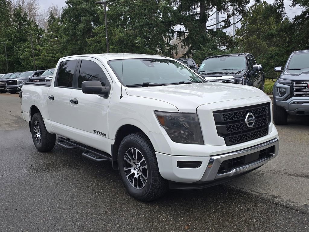 Used 2021 Nissan Titan SV w/ Accessory Utility Package image 7