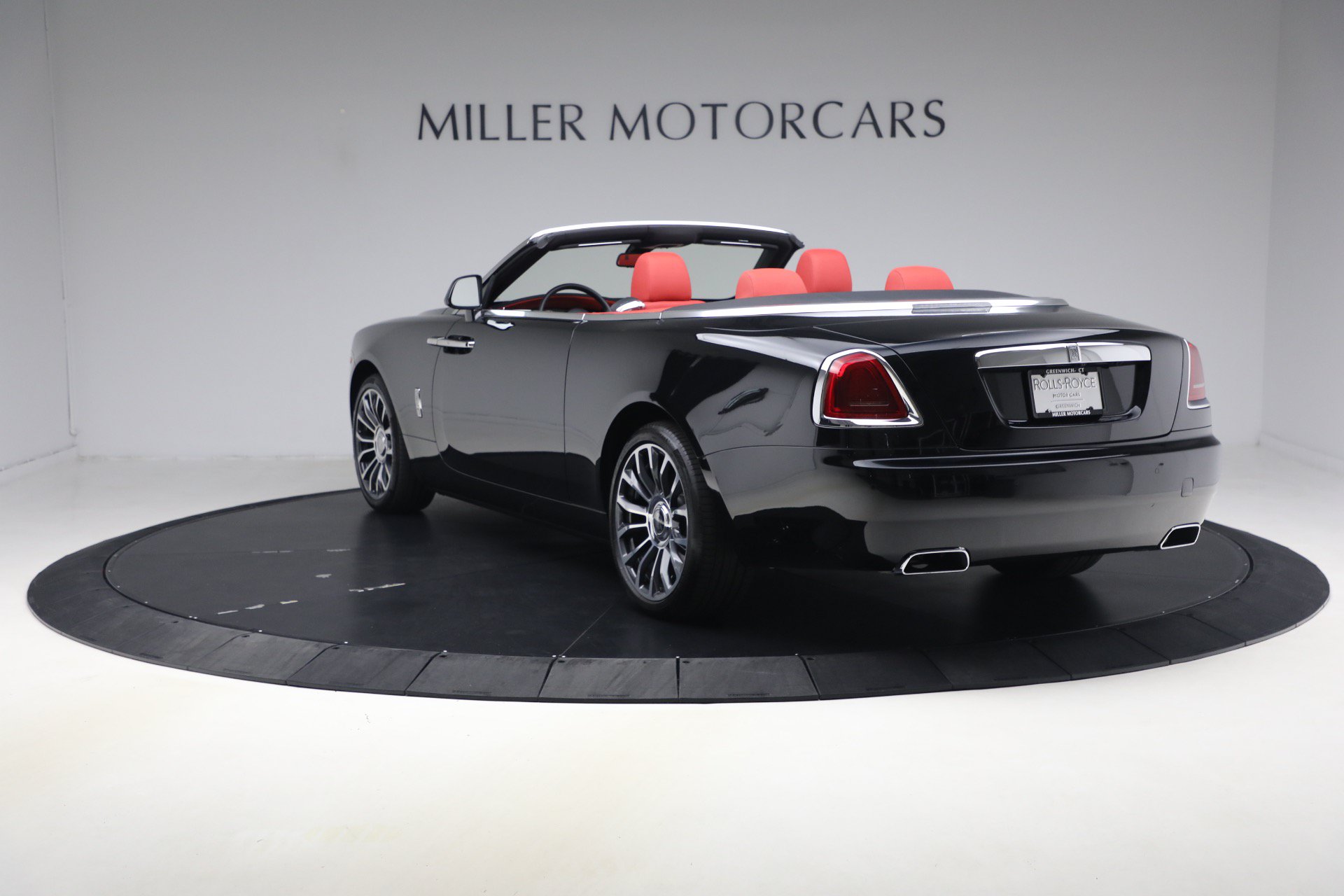 Certified 2020 Rolls-Royce Dawn RWD image 7