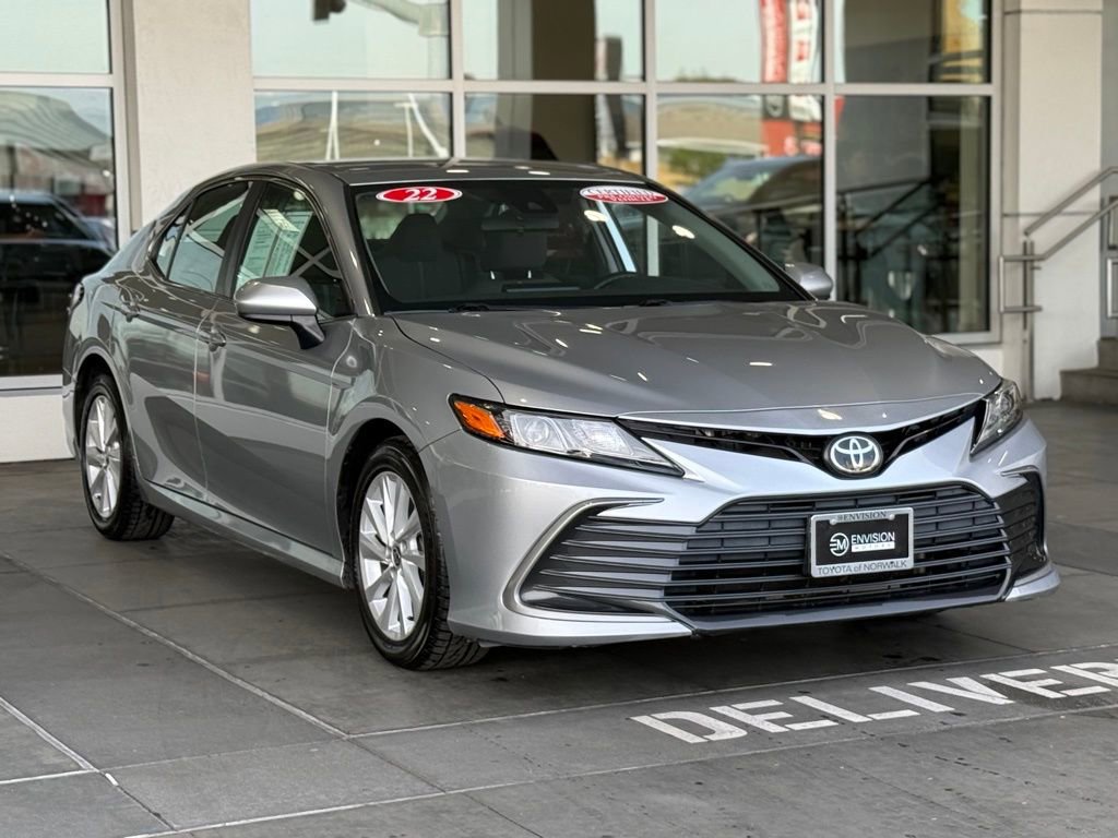 Certified 2022 Toyota Camry LE image 8