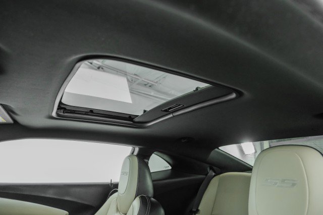 Used 2010 Chevrolet Camaro SS image 20