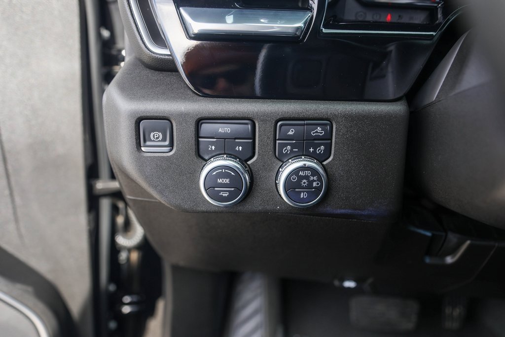 Used 2024 GMC Sierra 1500 SLT image 18