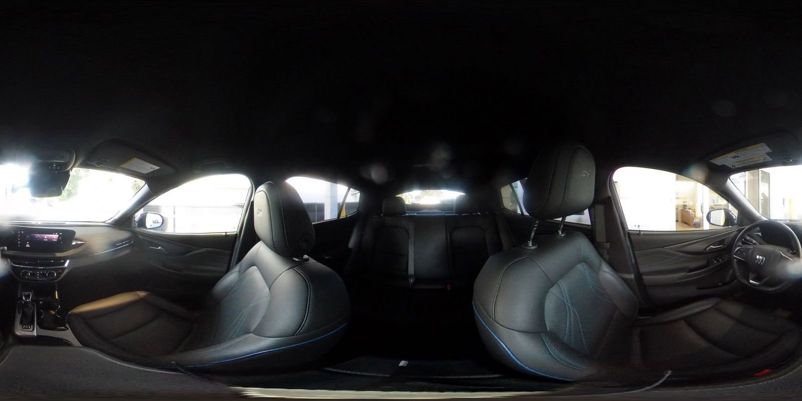 Used 2025 Buick Envista Sport Touring image 42