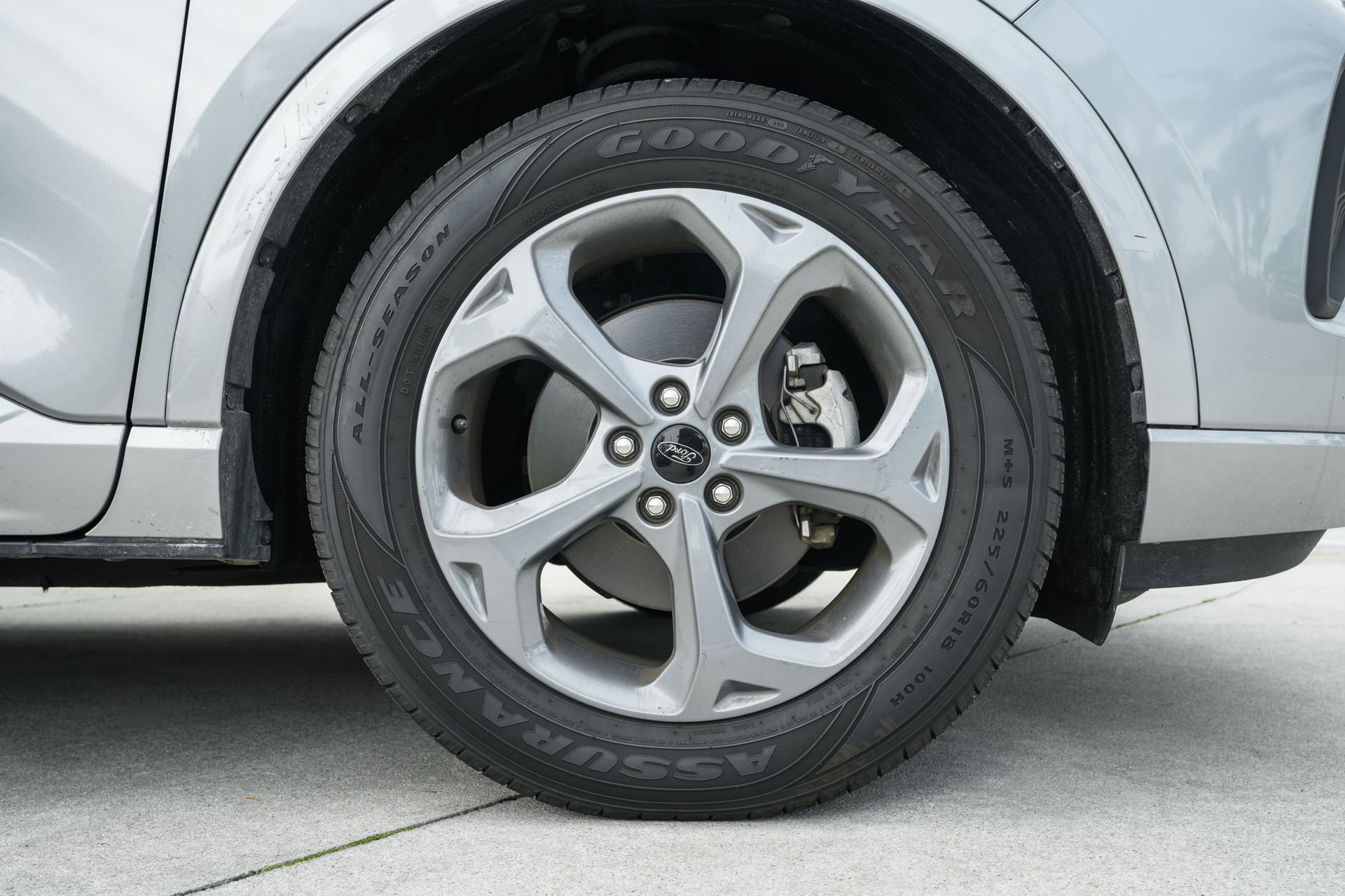 Used 2023 Ford Escape ST-Line image 11