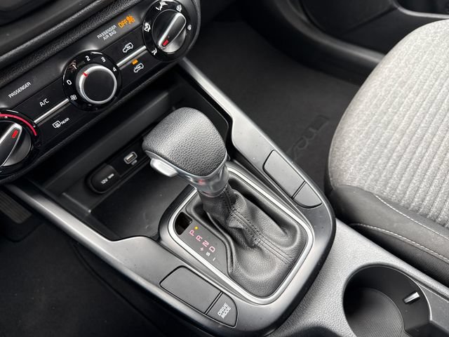 Used 2020 Kia Soul S FWD image 27