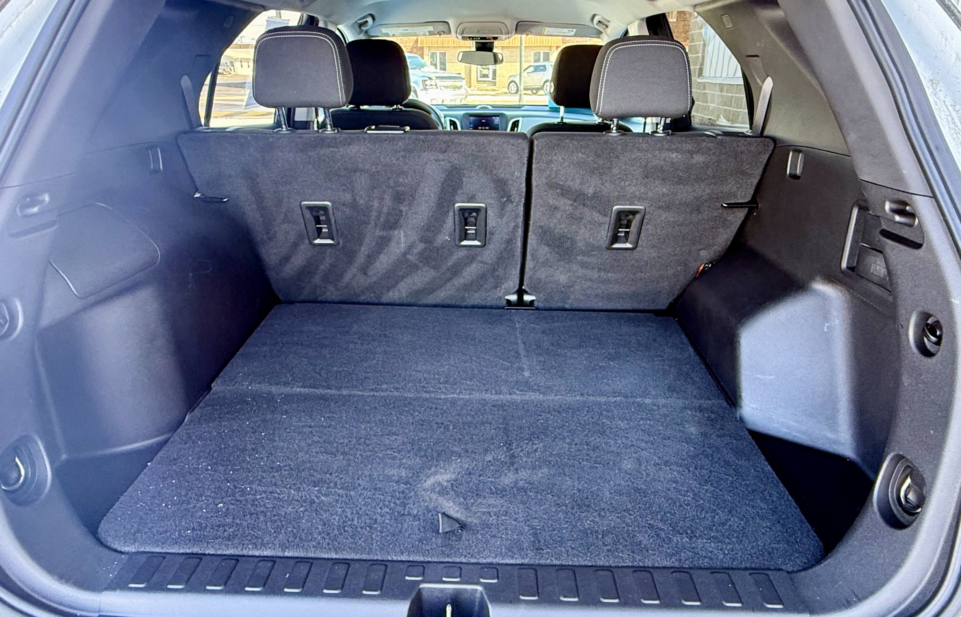 Used 2022 Chevrolet Equinox LT AWD/4WD image 16
