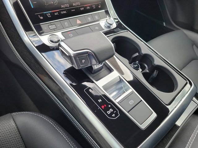 Used 2025 Audi Q7 3.0T Premium Plus w/ Premium Plus Package AWD/4WD image 28