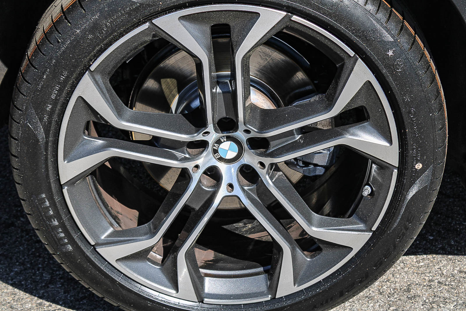 Used 2023 BMW X5 xDrive40i w/ Parking Assistance Package image 11