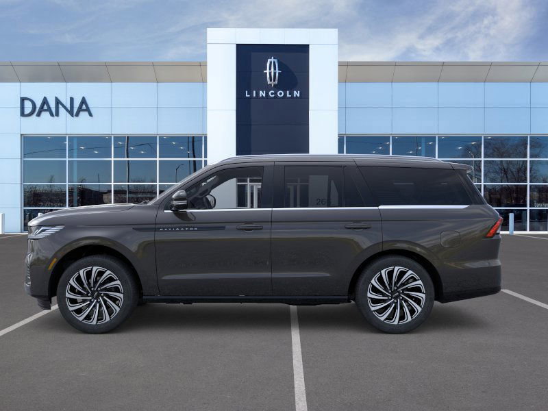 New 2025 Lincoln Navigator Black Label image 3