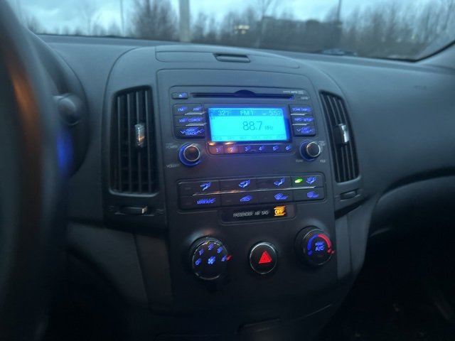 Used 2010 Hyundai Elantra SE image 7