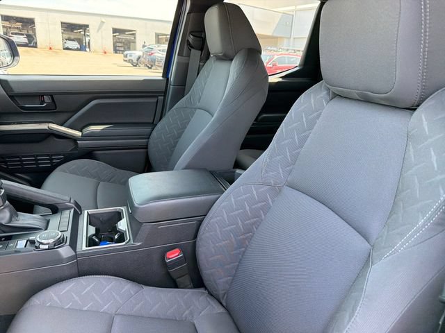 Used 2025 Toyota Tacoma SR5 AWD/4WD image 19