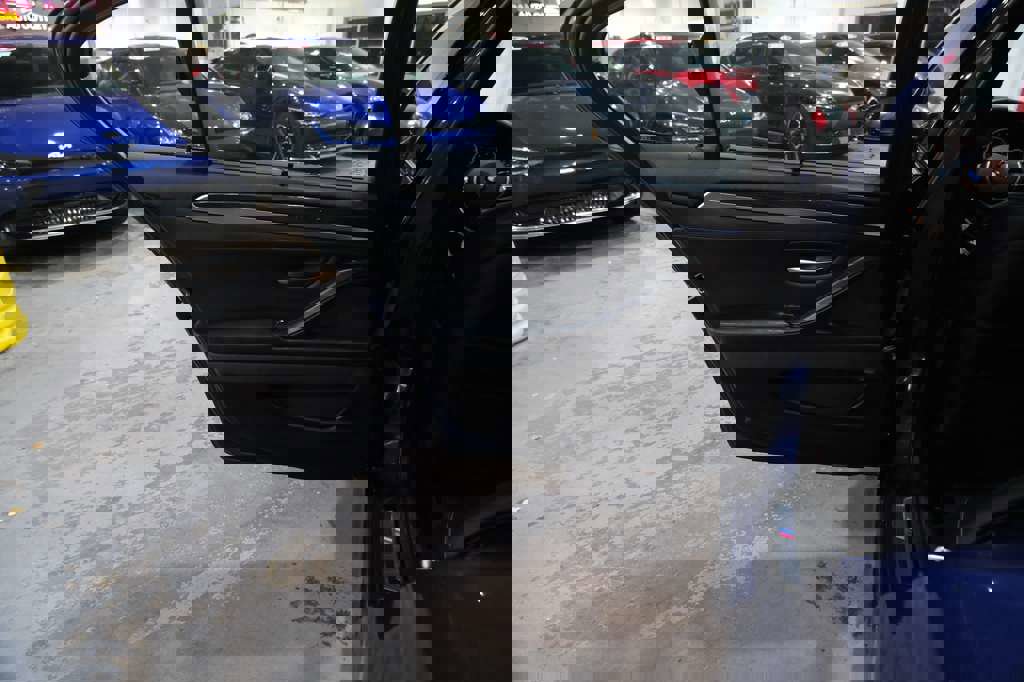 Used 2016 BMW 550i xDrive Sedan image 23