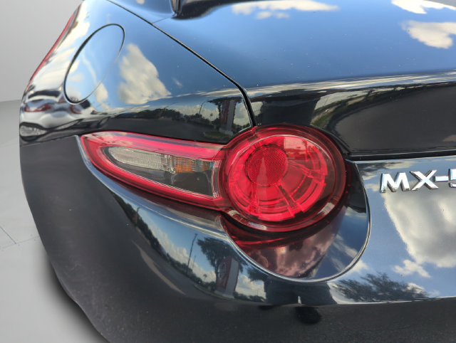 Used 2021 MAZDA MX-5 Miata RF Grand Touring RWD image 42