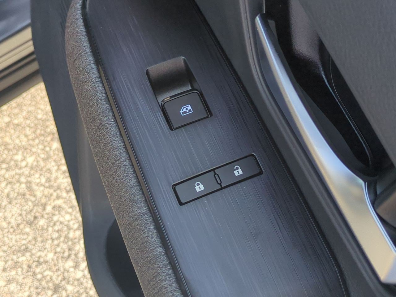 New 2026 Nissan Kicks SV FWD image 37