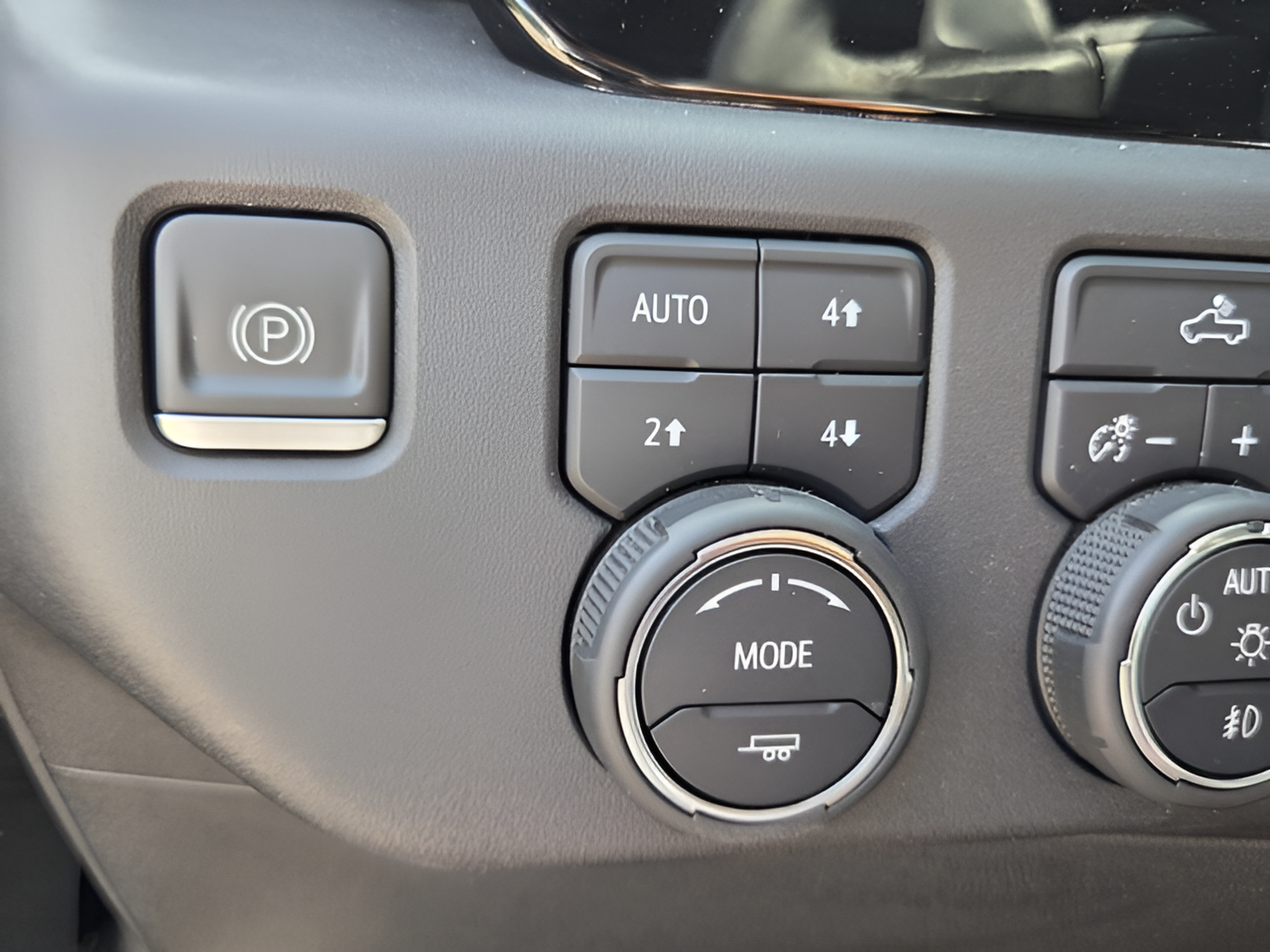 Used 2022 Chevrolet Silverado 1500 LT Trail Boss AWD/4WD image 34