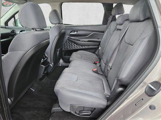 Used 2019 Hyundai Santa Fe SE image 19