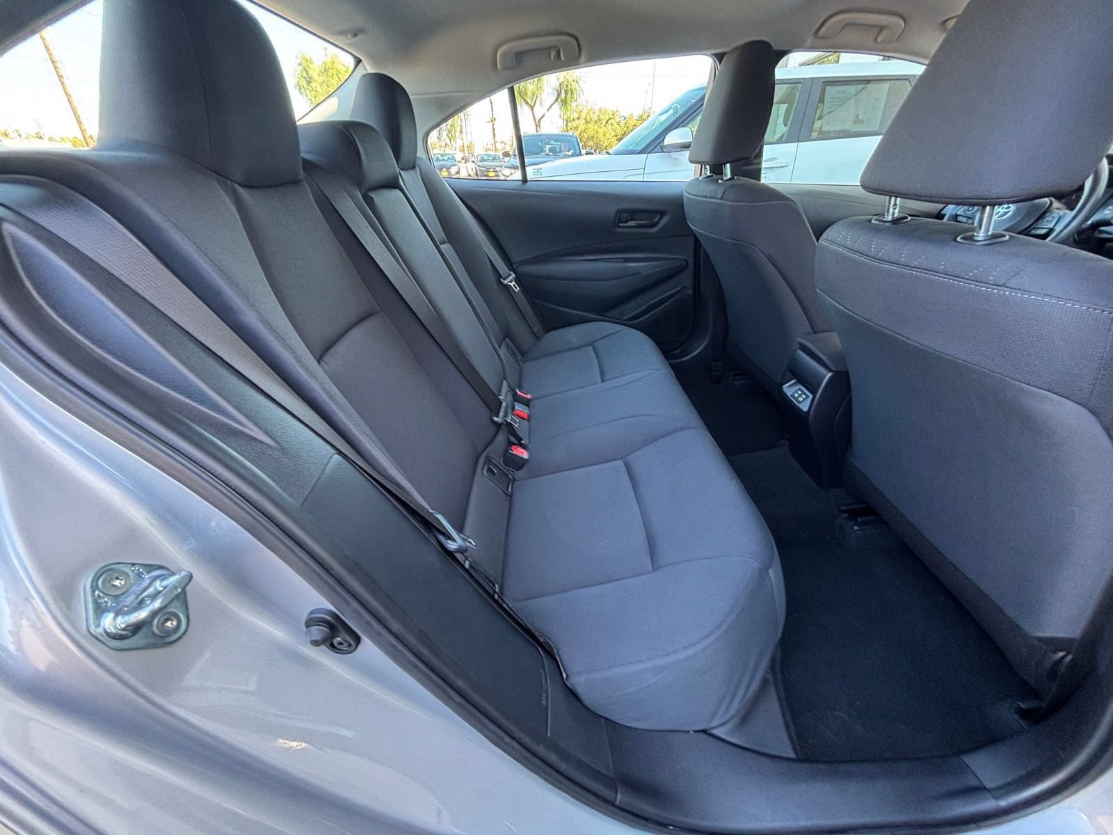 Used 2025 Toyota Corolla LE FWD image 37