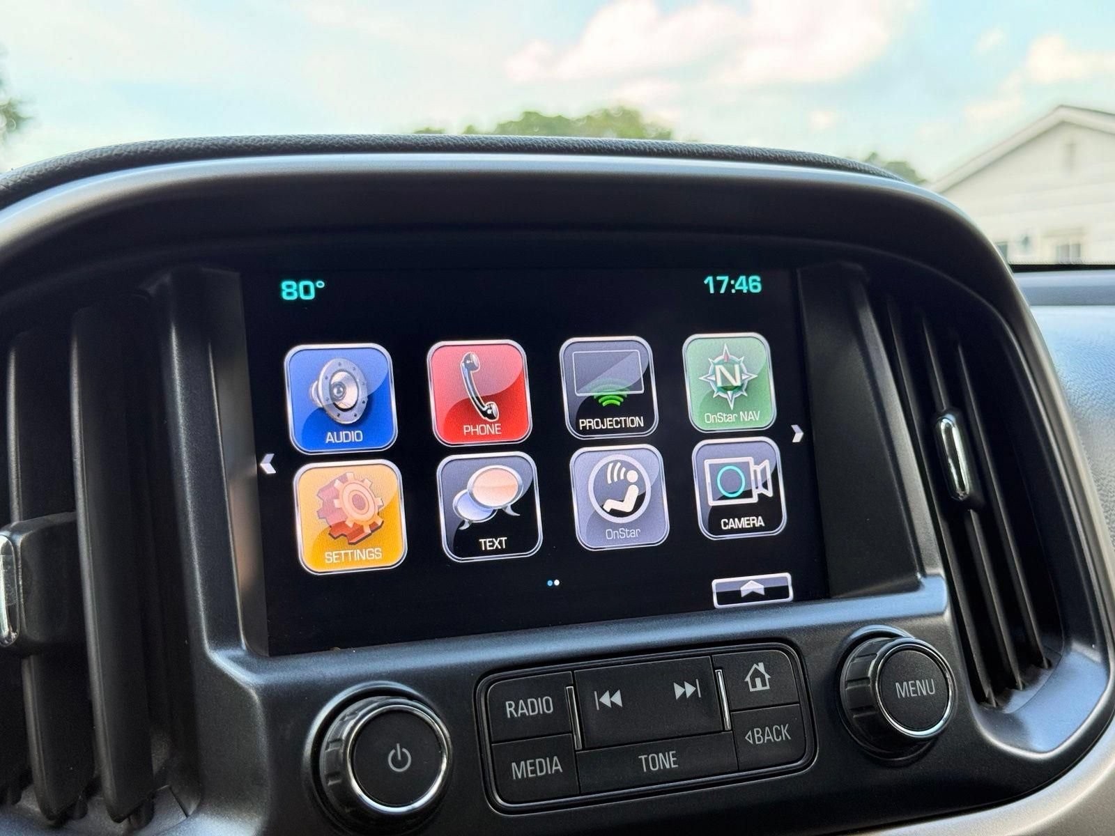 Used 2018 Chevrolet Colorado Z71 AWD/4WD image 37