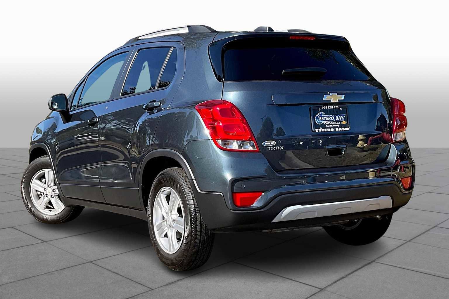 Certified 2021 Chevrolet Trax LT w/ Driver Confidence Package image 11