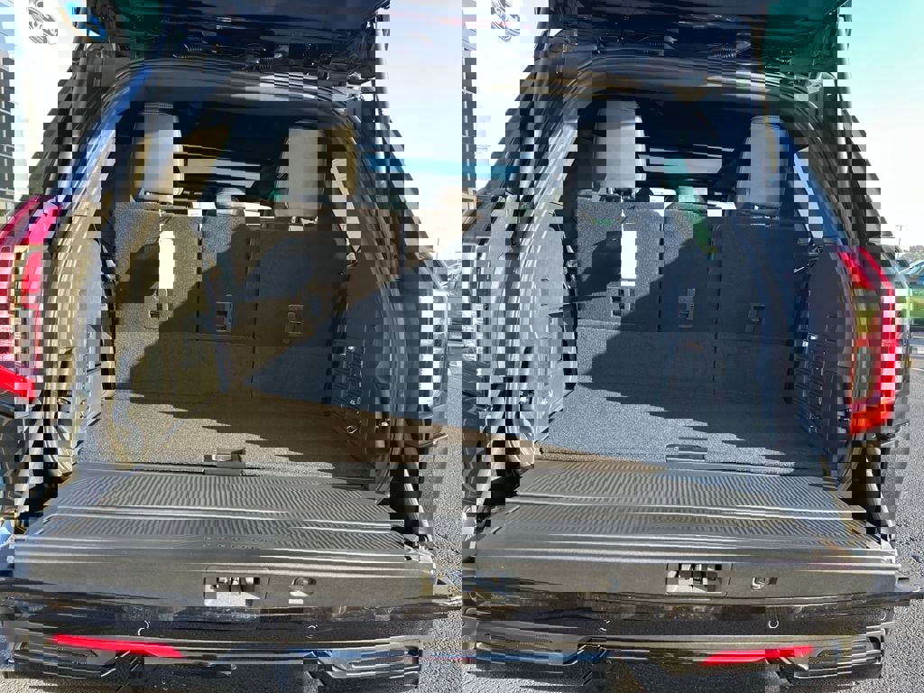 New 2025 Ford Expedition Platinum image 21