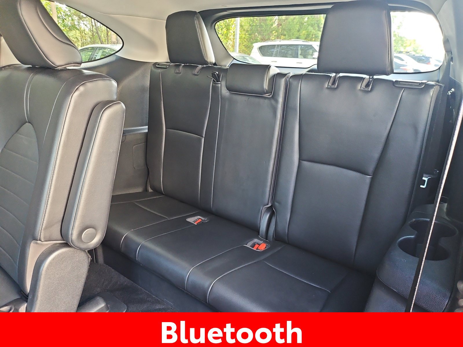 Used 2022 Toyota Highlander XLE FWD image 13