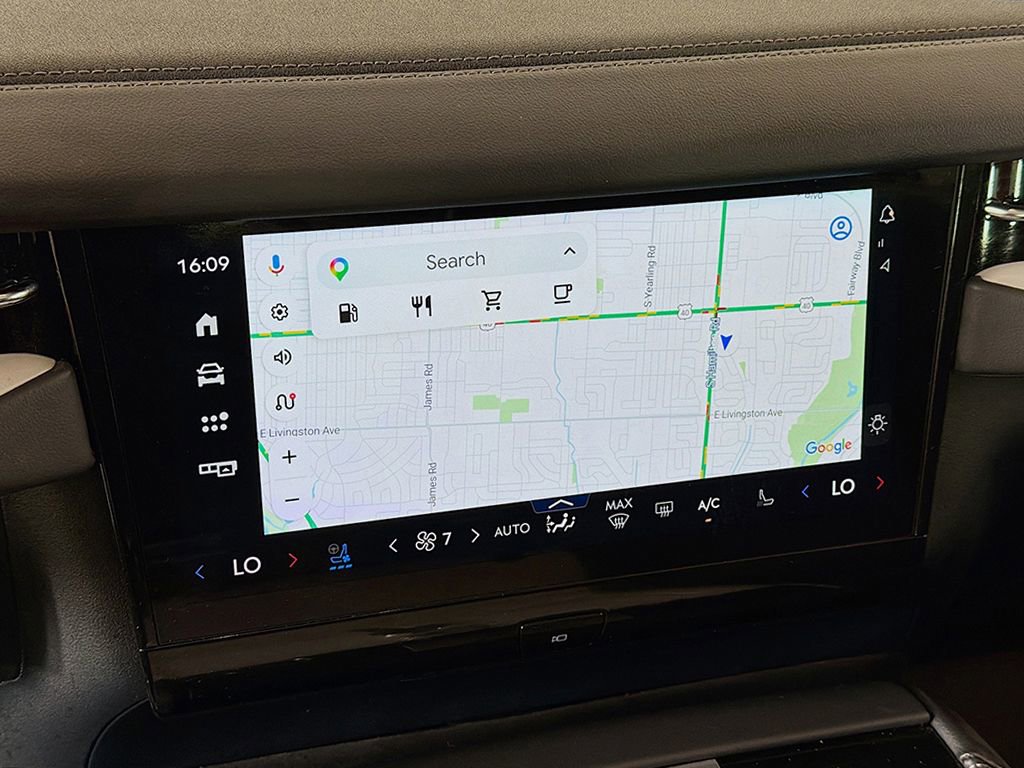 Used 2025 Lincoln Navigator Reserve image 38