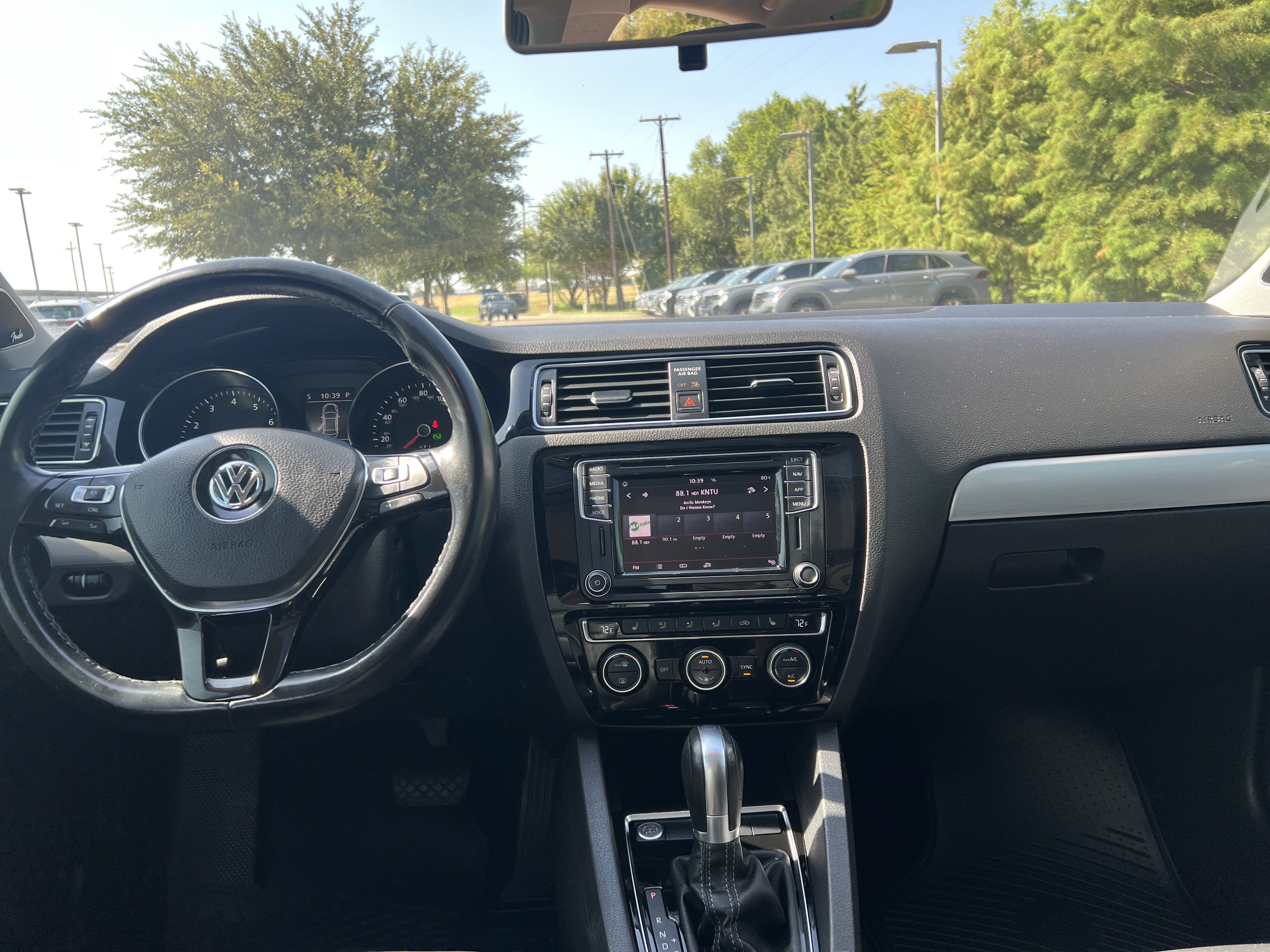 Used 2018 Volkswagen Jetta SEL FWD image 27
