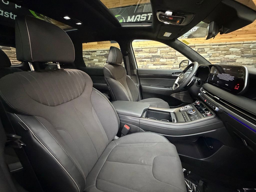 Certified 2025 Hyundai Palisade Calligraphy image 15