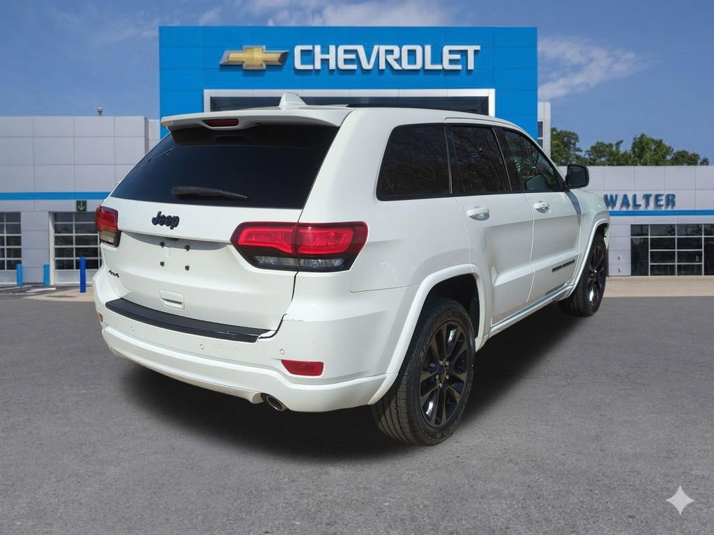 Used 2017 Jeep Grand Cherokee Altitude image 6