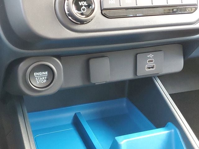 New 2025 Ford Maverick XLT w/ Equipment Group 301A image 30