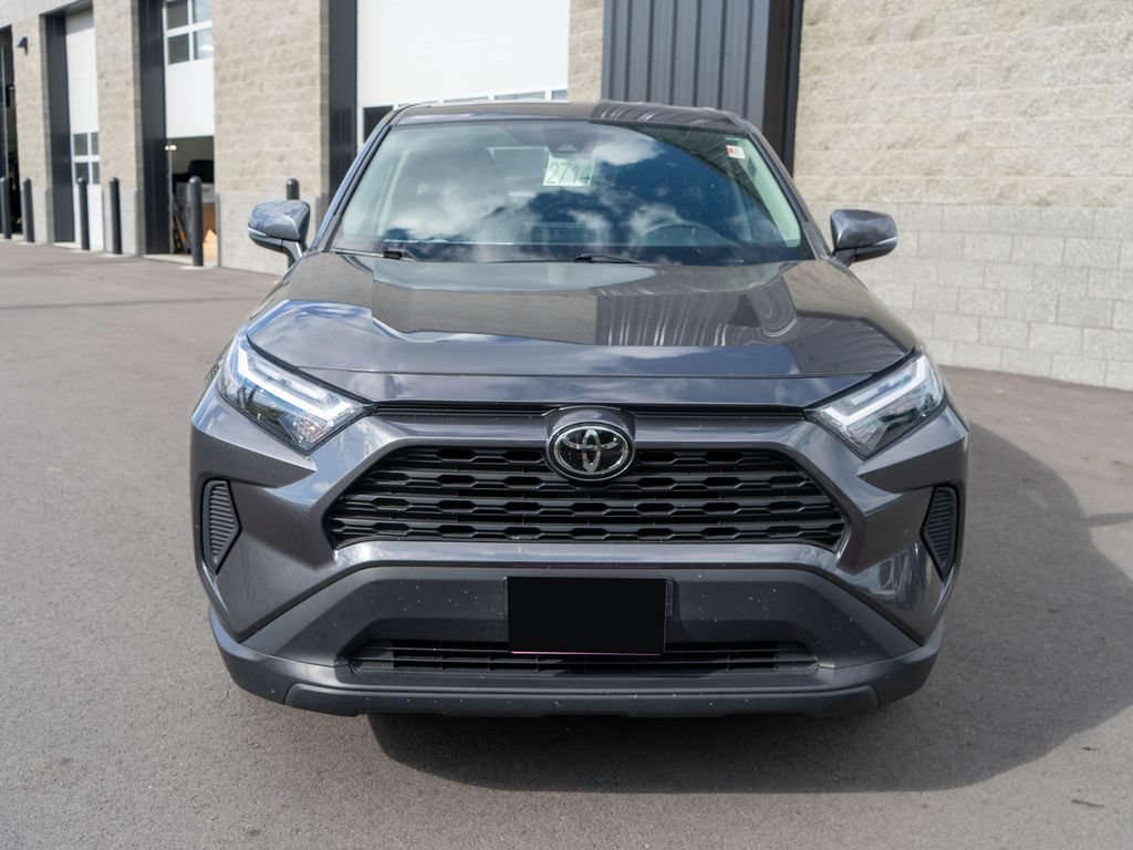 Used 2023 Toyota RAV4 LE AWD/4WD image 2