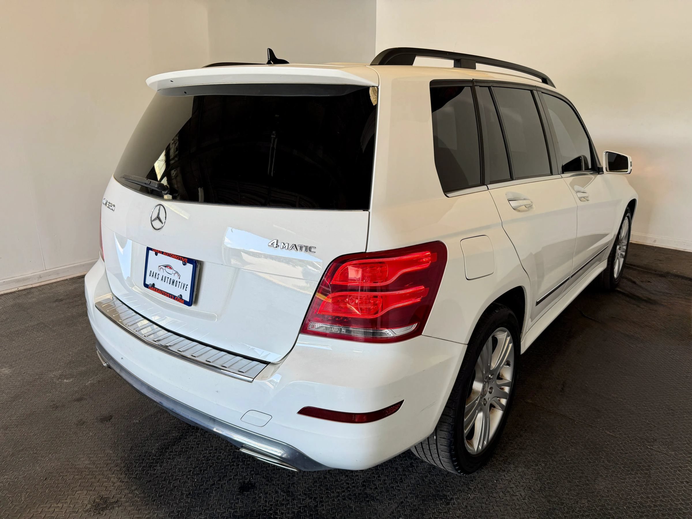 Used 2013 Mercedes-Benz GLK 350 4MATIC image 7