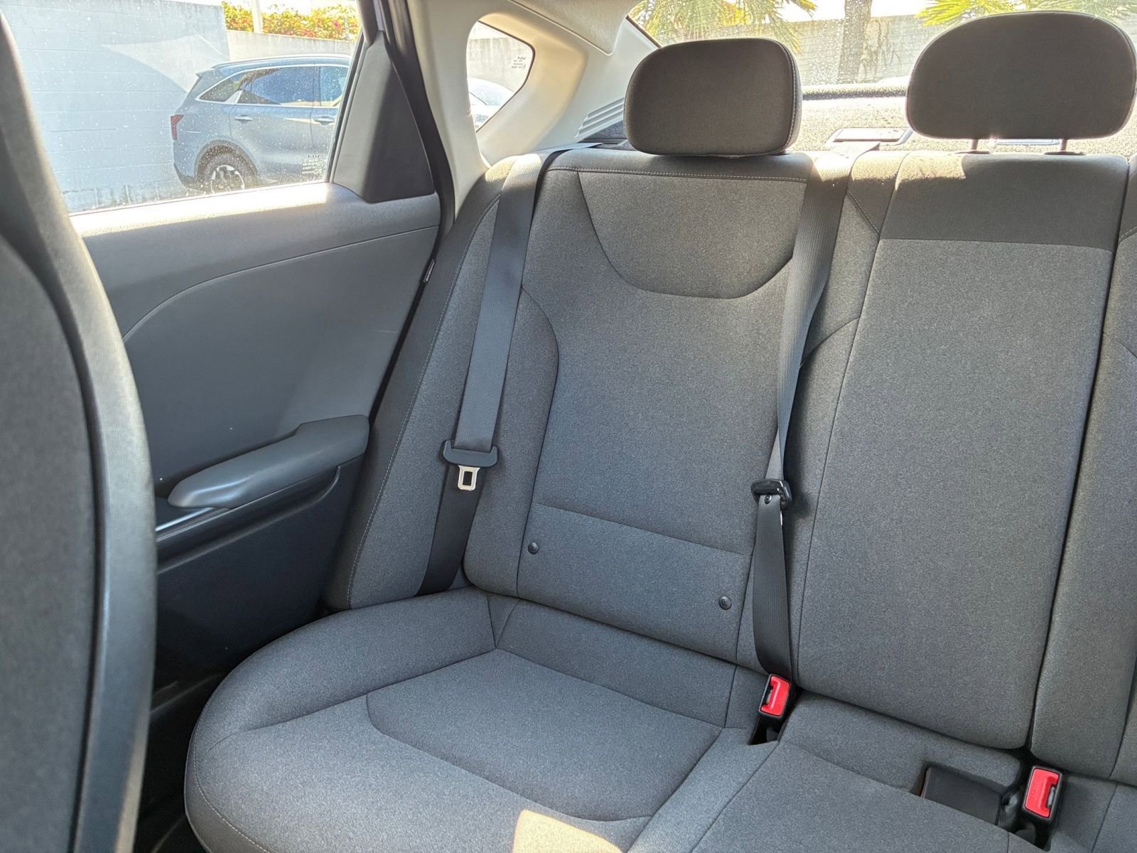 Used 2025 Kia K4 LXS image 38