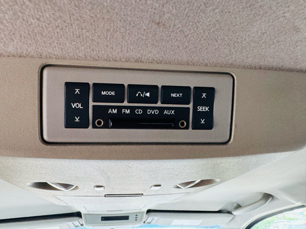 Used 2006 Nissan Titan SE image 11