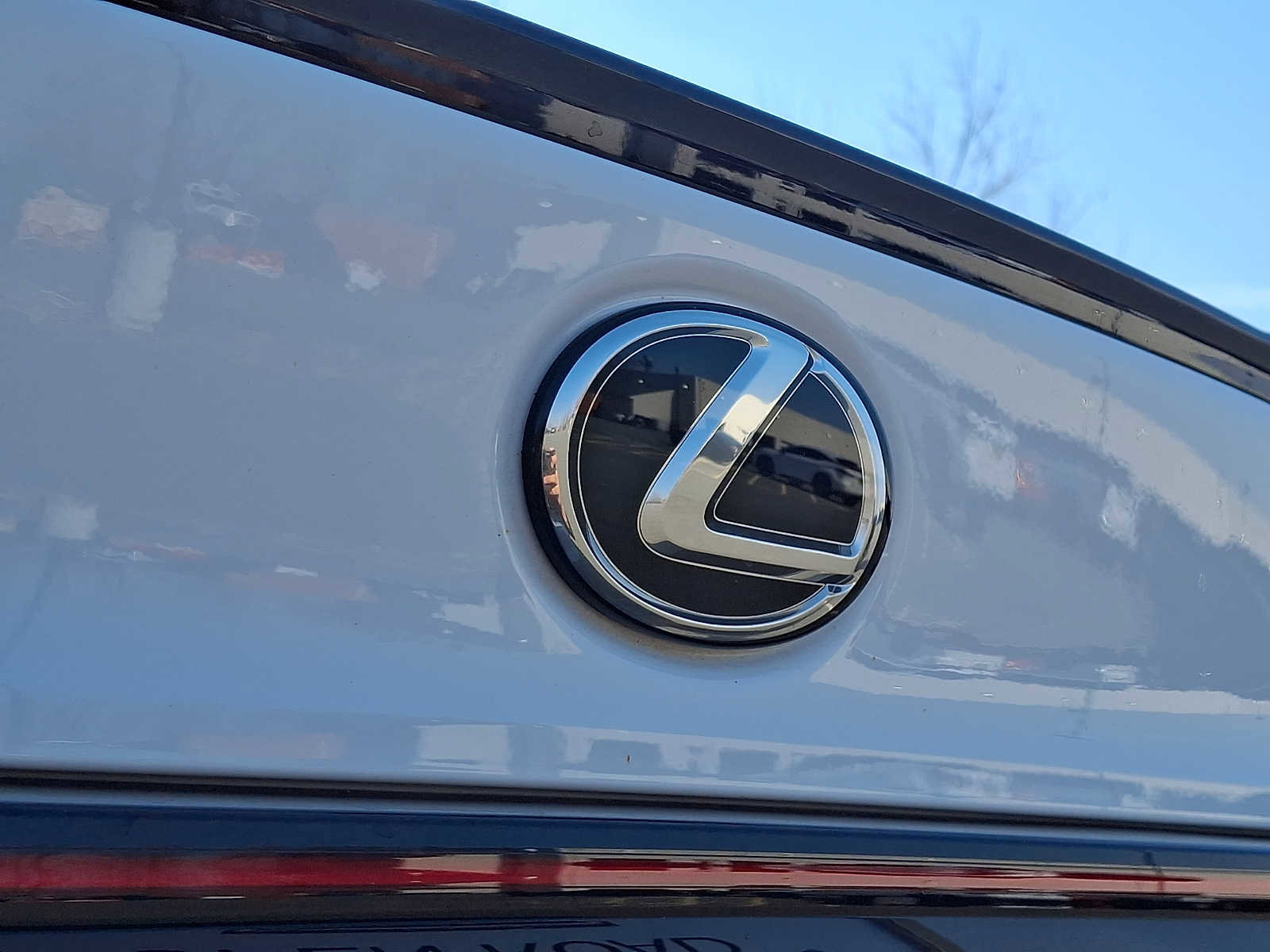 Used 2025 Lexus IS 350 F Sport image 30