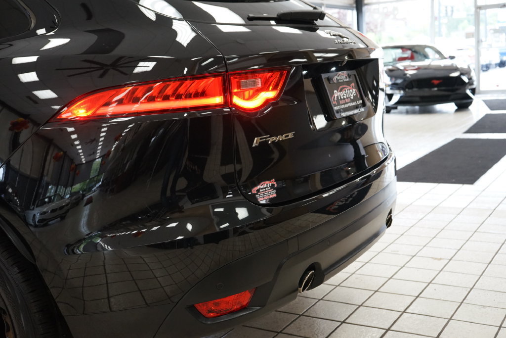Used 2020 Jaguar F-PACE Premium AWD/4WD image 15