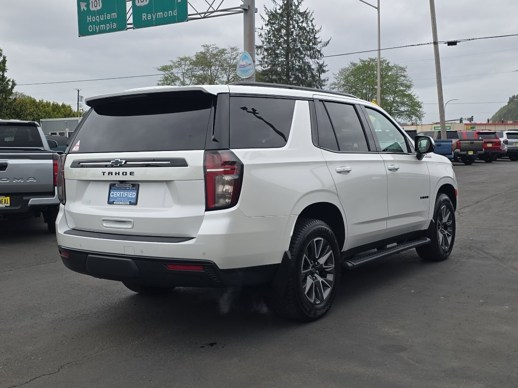 Used 2024 Chevrolet Tahoe Z71 w/ Luxury Package AWD/4WD image 5