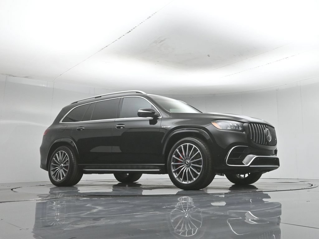 Used 2025 Mercedes-Benz GLS 63 AMG 4MATIC image 2