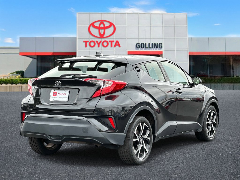 Used 2018 Toyota C-HR XLE FWD image 5