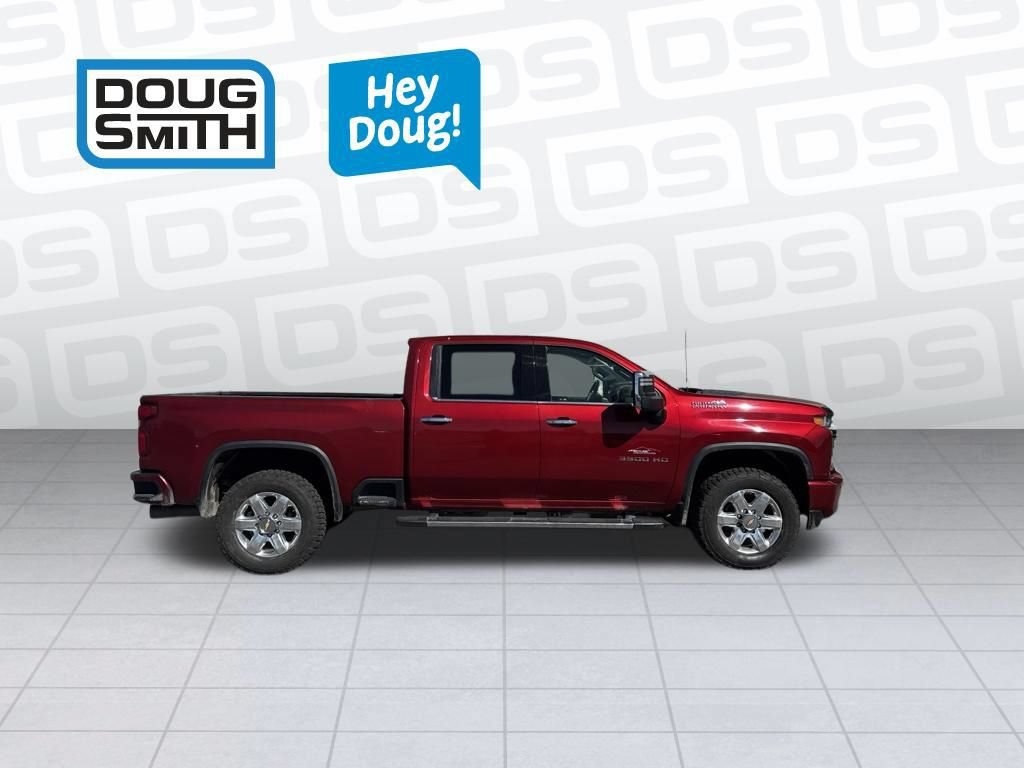 Used 2022 Chevrolet Silverado 3500 High Country w/ Technology Package AWD/4WD image 3
